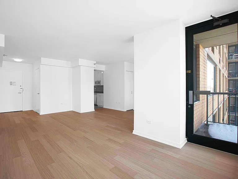 75 W End Ave #P19E — Photo 5