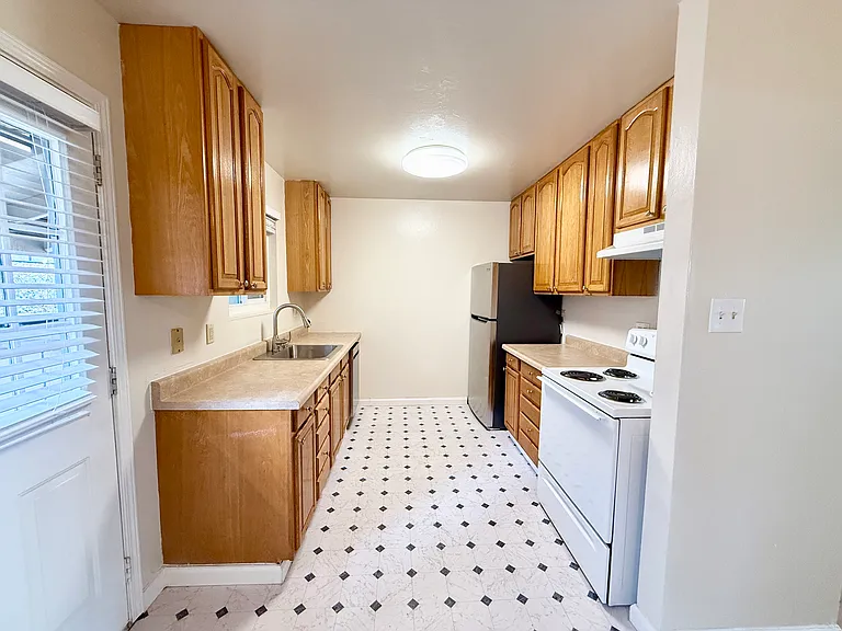 Mosaic Apartments — Photo 2