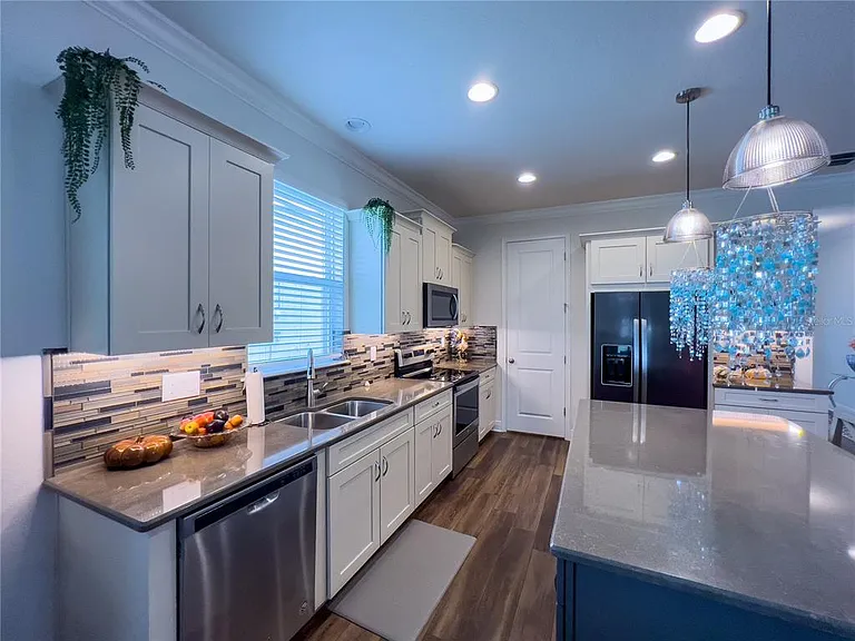 13102 Satin Lily Dr — Photo 28
