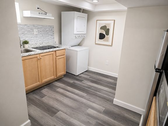 2nd image of 2522 Creighton Ave