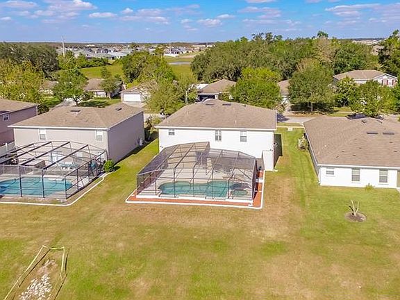 5th image of 3244 Amberley Park Cir