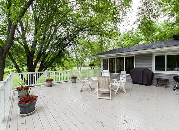4th image of 9065 Howard Lake Dr NE