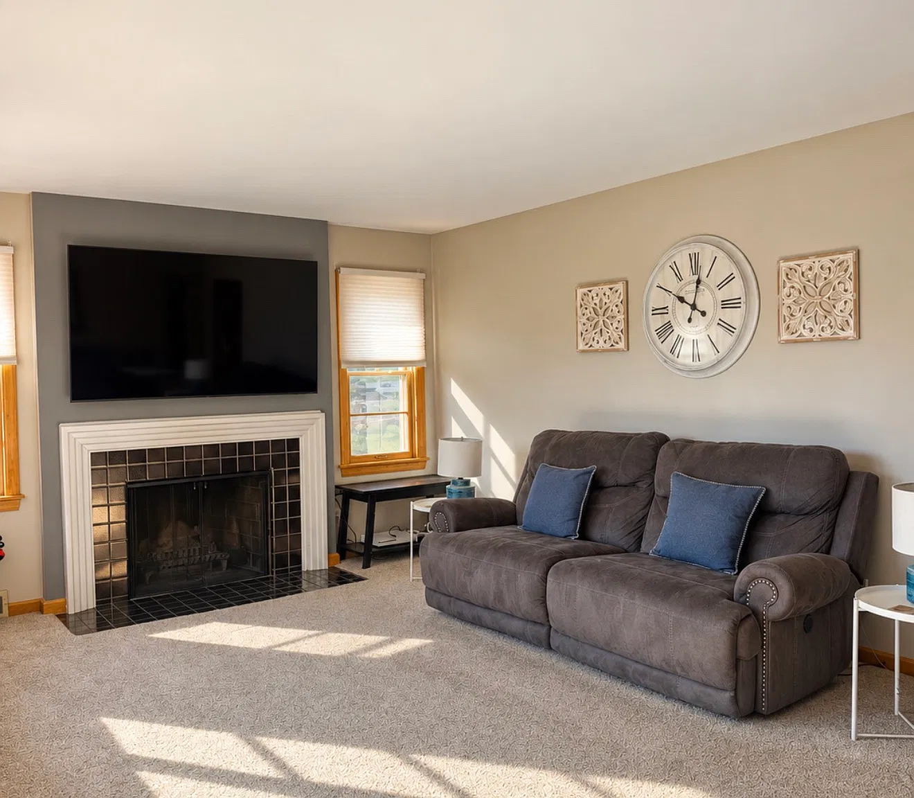 2 bed, 1200 sqft, $2,000 — Photo 3