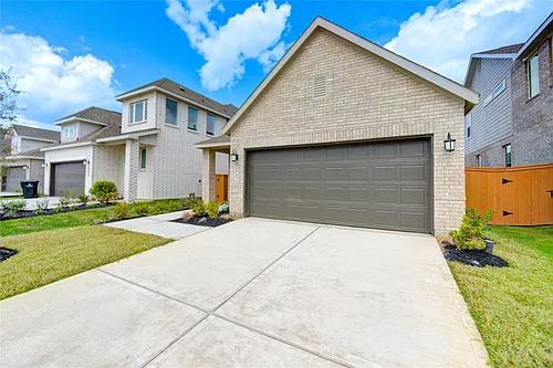 1047 Blue Stone Dr Photo 1