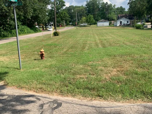 446 E Buffalo St, New Buffalo, MI 49117