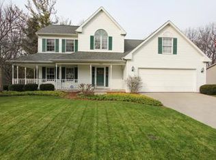 3901 Summit View Dr NE, Grand Rapids, MI 49525