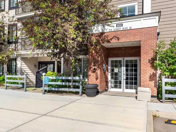 215 W Legacy Blvd SE #1407, Calgary, AB T2X 3Z5