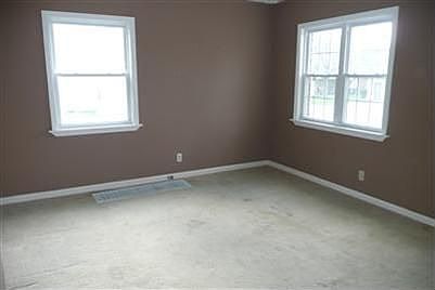 3rd image of 4111 Saint Johns Ter