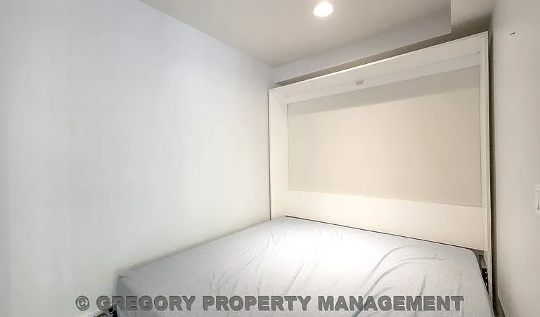 925 110th Ave NE #306 — Photo 13