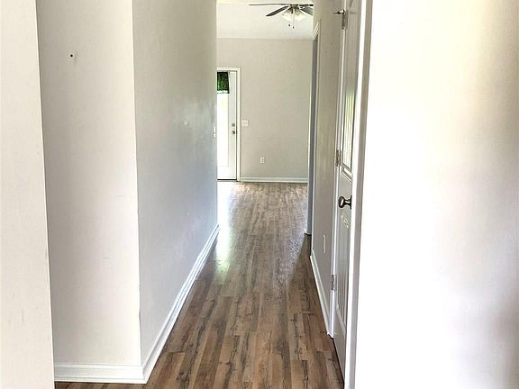 3rd image of 333 Teakwood Ct