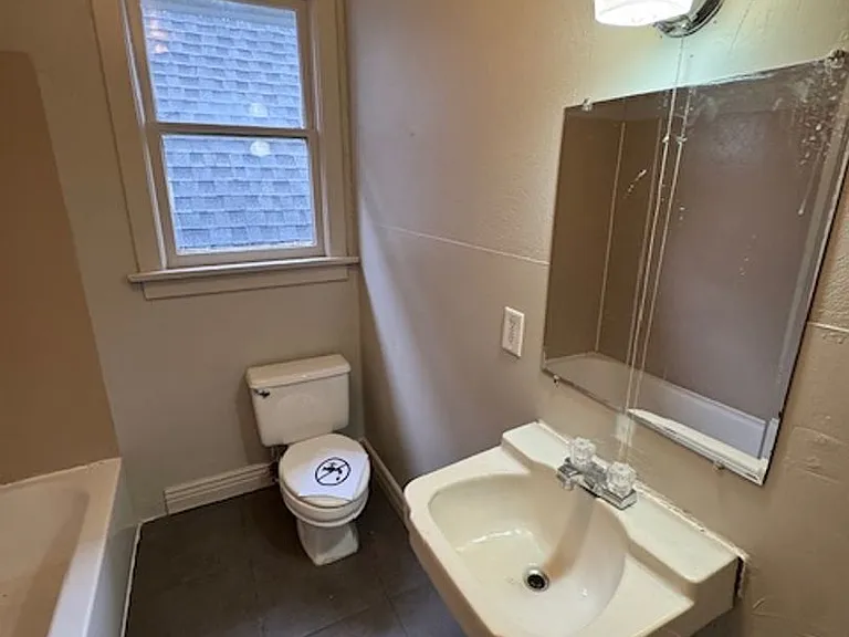 1704 W Main St — Photo 13