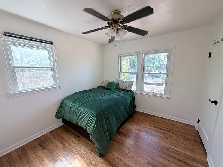 1900 Chipeta Ct — Photo 9