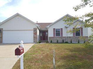 1204 Saint Matthew Ave, O'Fallon, MO 63366