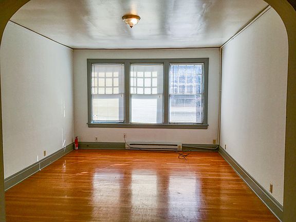 3rd image of 804 Walker St APT 9