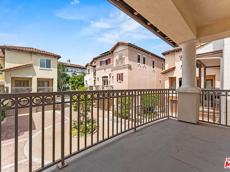 5738 Celedon Crk — Photo 18