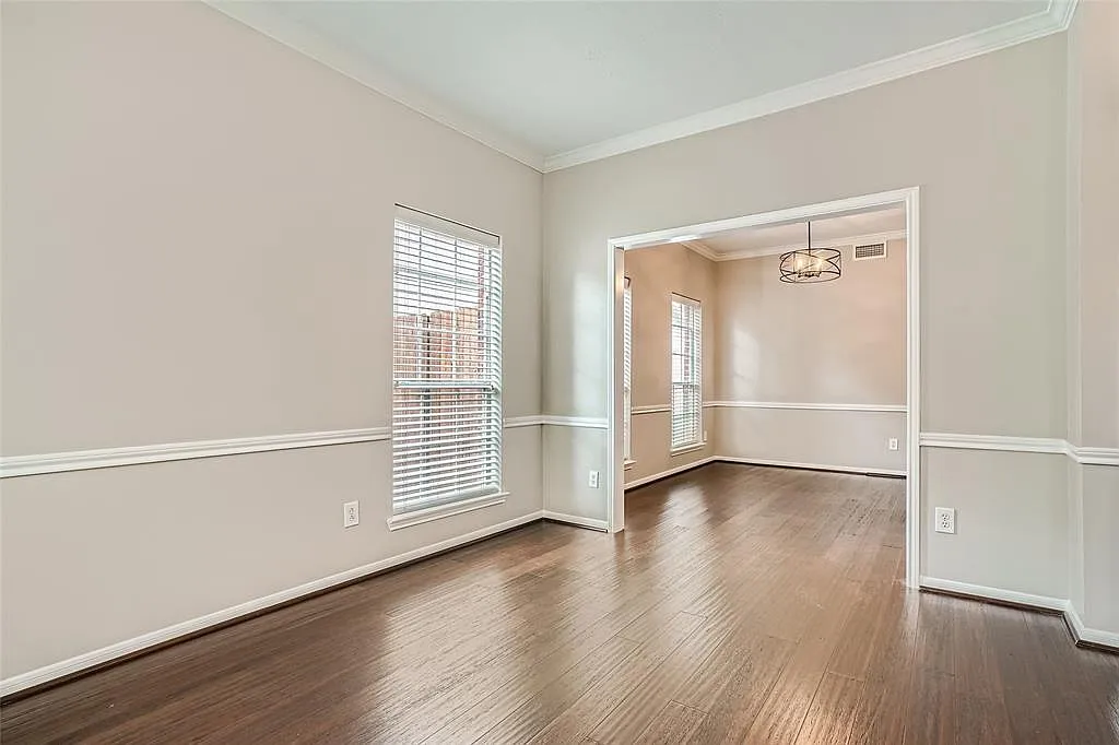 4 bed, 3.5 bath, 2668 sqft, $2,780 — Photo 3