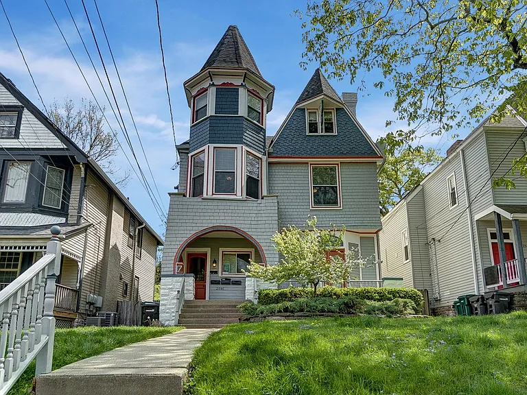 2546 Ingleside Ave #2 — Photo 4