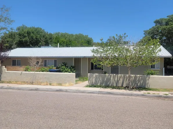 1209 Cordova Ave NW, Albuquerque, NM 87107