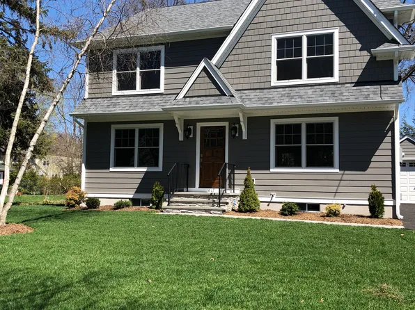 617 Robert St, Ridgewood, NJ 07450