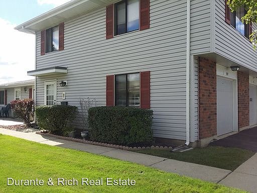2nd image of 927 Sagamore Dr
