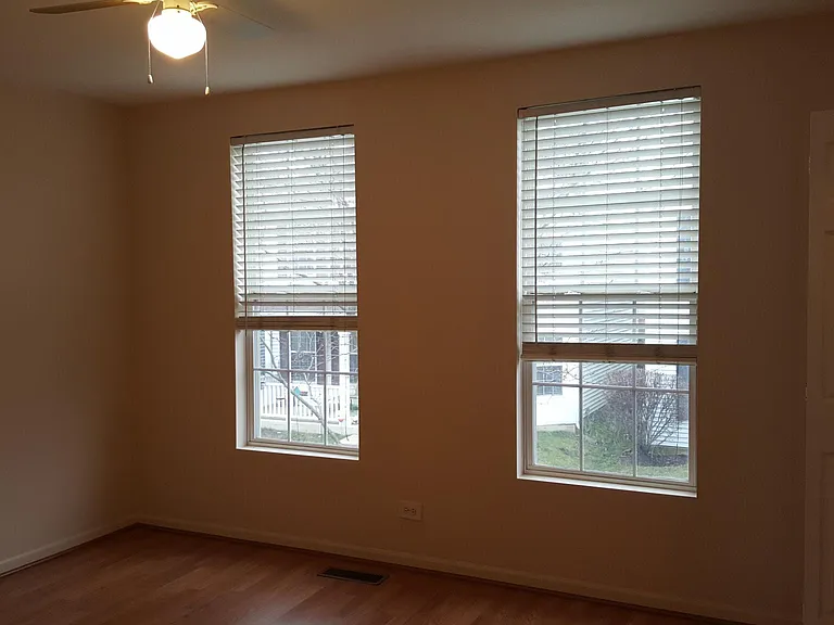 874 Four Seasons Blvd — Photo 8