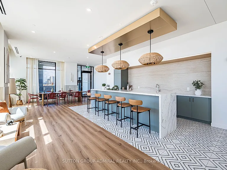 1660 Bloor St W #803 — Photo 39