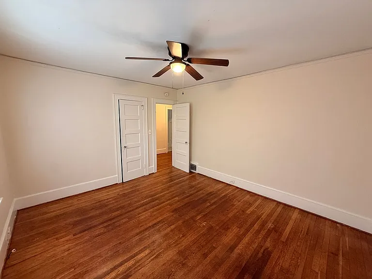 1607 - 1609 Hollywood Drive — Photo 11