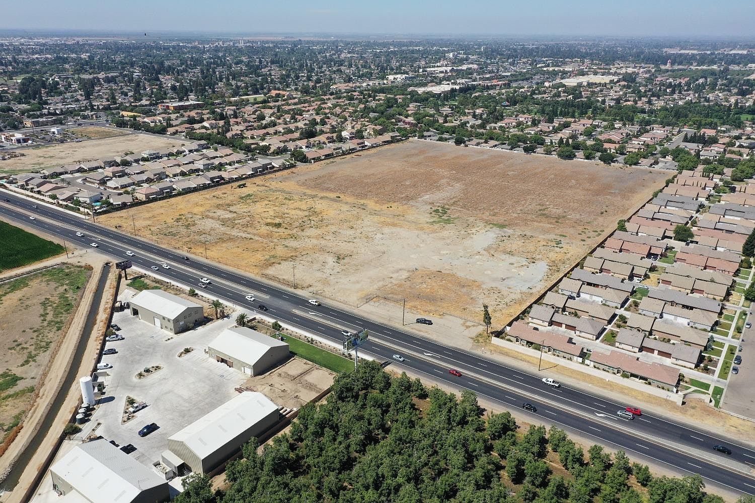 1887 N Mooney Blvd, Tulare, CA 93274 MLS 223074836 Zillow