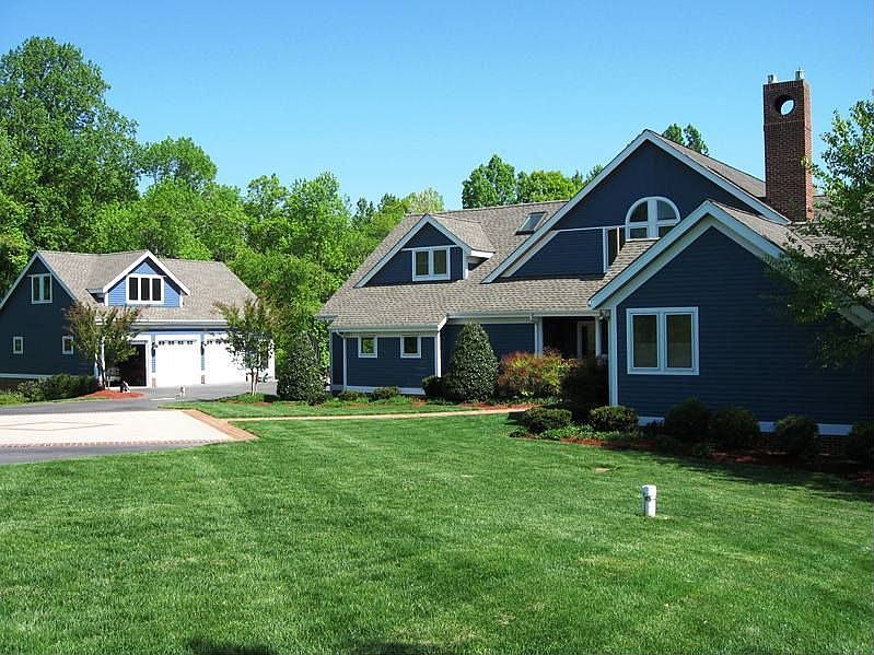 2nd image of 3111 Gosheff Ln