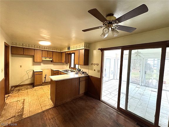 3rd image of 1180 Keefer Rd