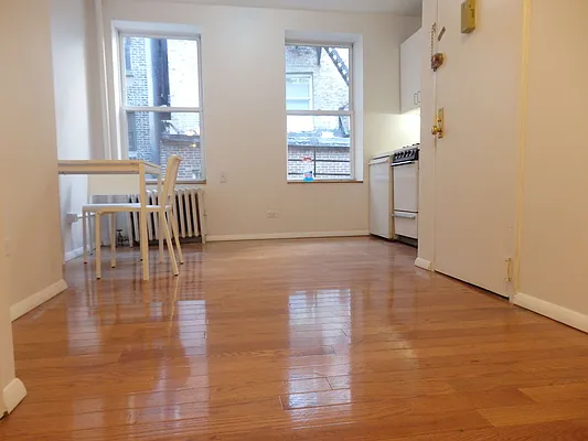 Rented by John O'Kelly Real Estate | media 10