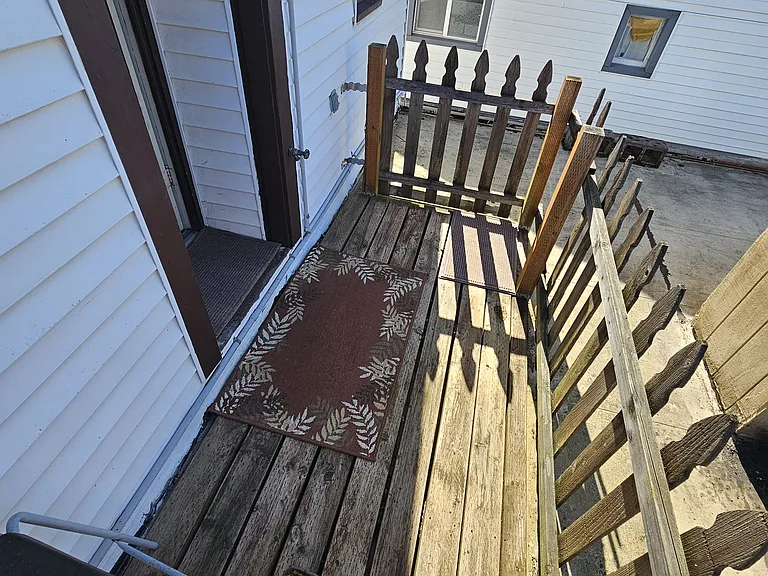 850 1/2 NW 85th St #1/2 — Photo 11