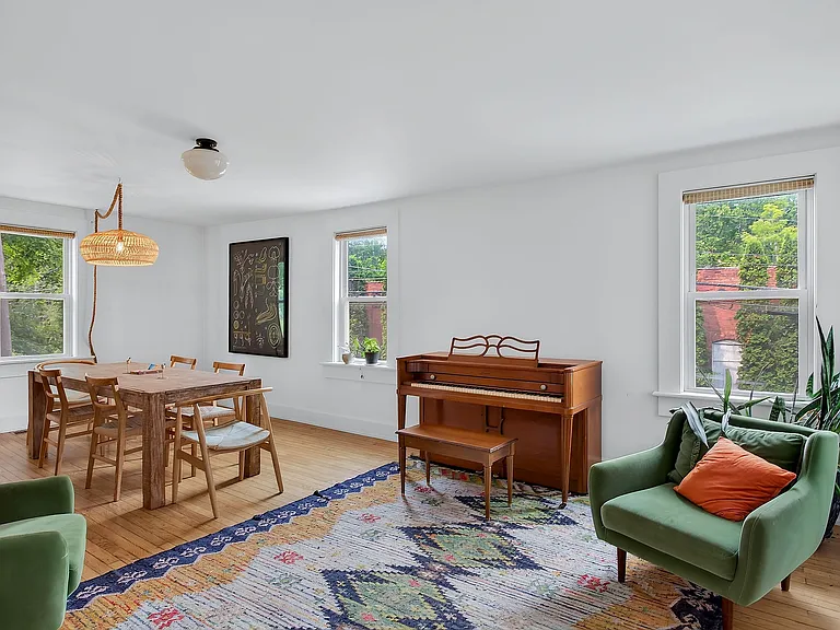 392 Park St #A — Photo 13