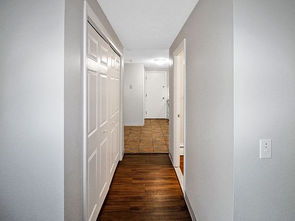 4th image of 264 Fruit Hill Ave #266-06