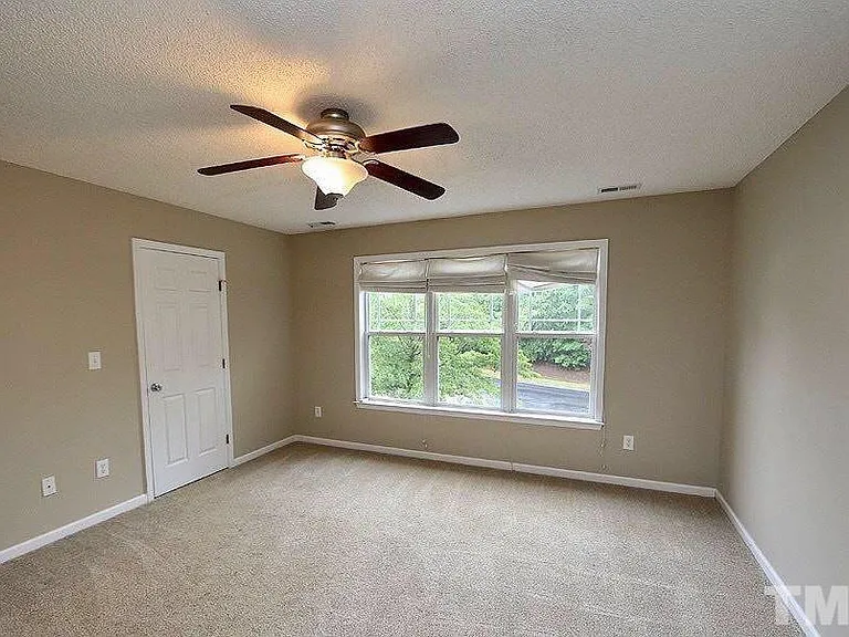 1009 Dual Parks Rd — Photo 8