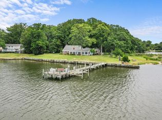 292 Grannys Bar Rd, Hague, VA 22469