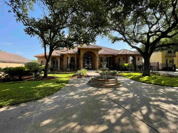 3114 Fair Oaks Ct, Laredo, TX 78045