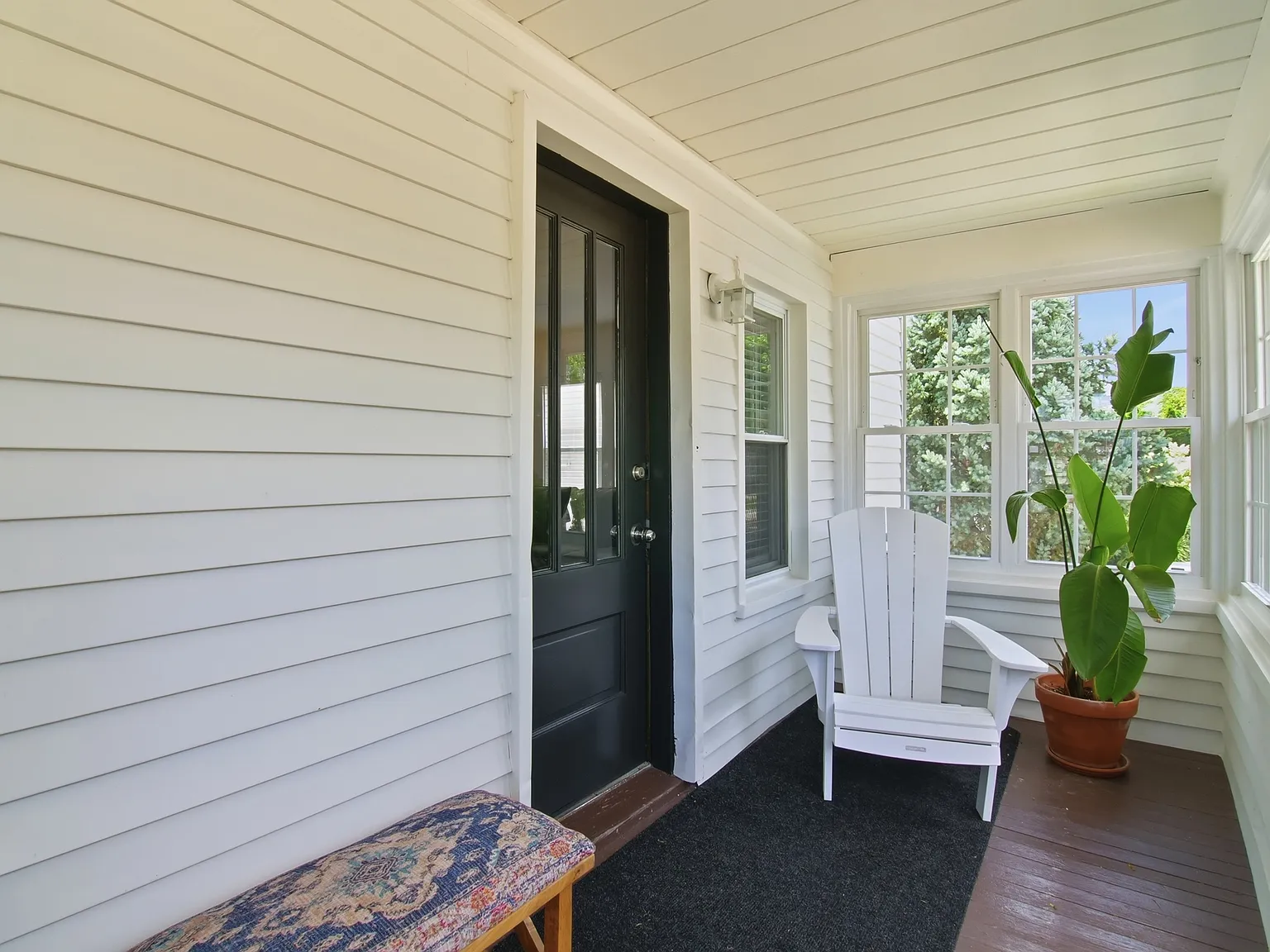 4 bed, 1712 sqft, $4,200 — Photo 1