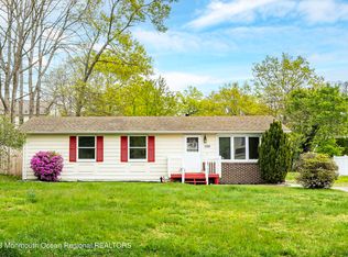 1058 Buccaneer Ln, Manahawkin, NJ 08050