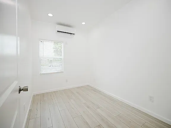 21032 Ingomar St — Photo 3