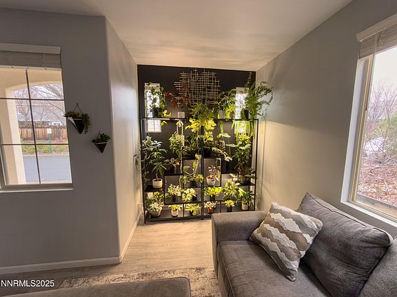 4th image of 9635 Meadow Star Dr