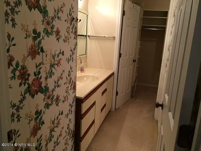 205 Berkley St — Photo 8
