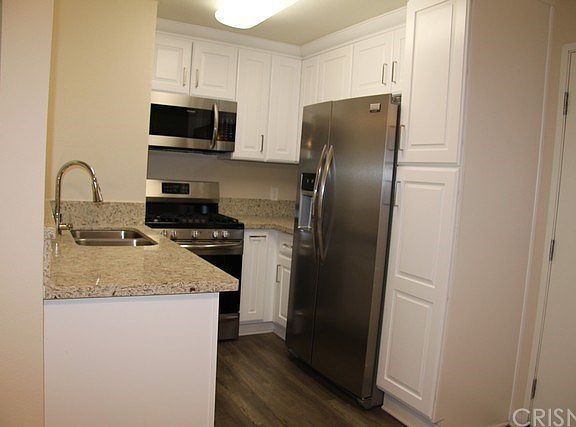 5th image of 21500 Burbank Blvd APT 325