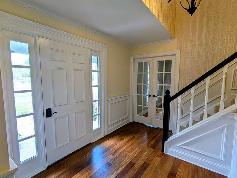 31195 Marvis Dr — Photo 9