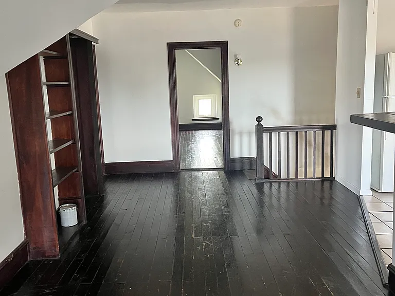 879 Main St #3 — Photo 3