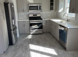 323 Hampton Grn, Staten Island, NY 10312