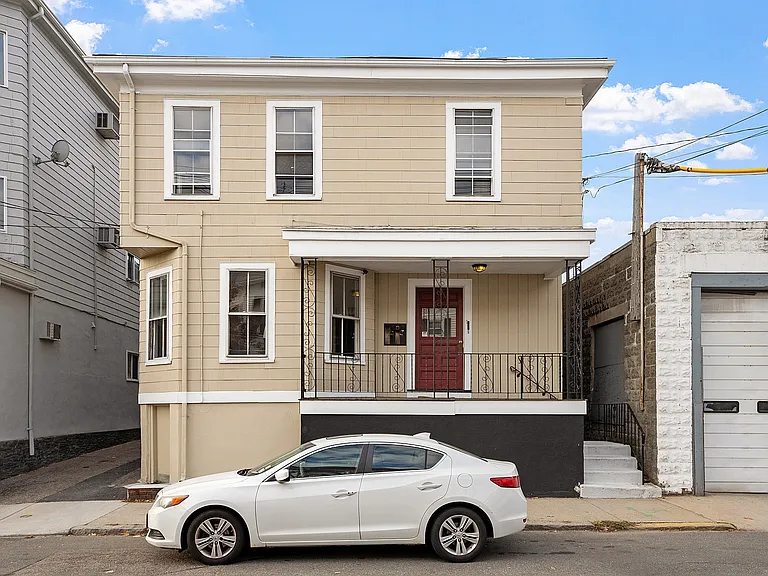 52 Bonair St #1A — Photo 28