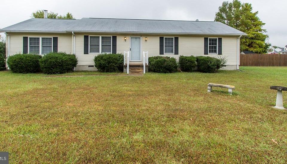 1st image of 12247 Cedarwood Dr