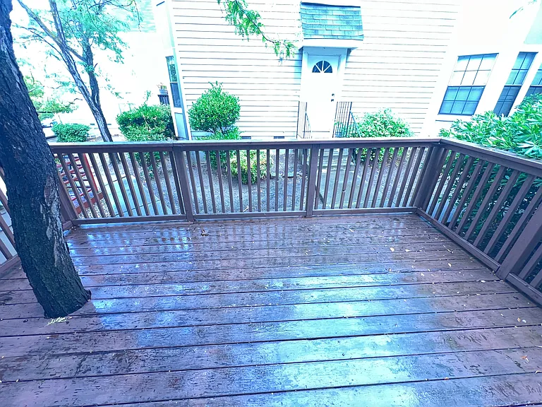 745 E Military St — Photo 10