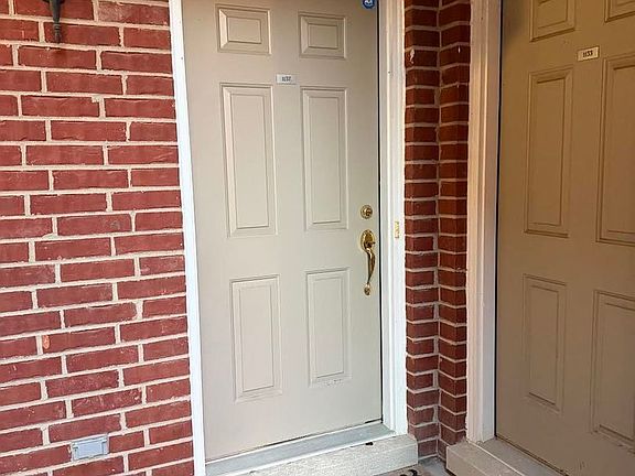 3rd image of 1137 Brent Rd